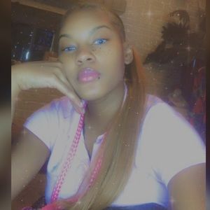 Meet your Posher, Dominisha